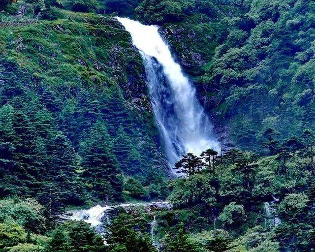 昆明周邊游 | 初秋來這里看高山瀑布群，飛珠濺玉、萬練穿空！