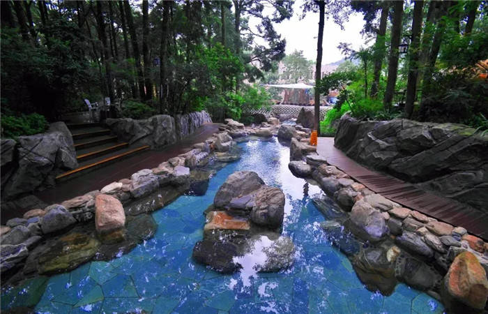 夏日炎炎， 赴一場(chǎng)夏日里愜意的溫泉之旅，打卡昆明周邊溫泉?jiǎng)俚?>
                        <a href=