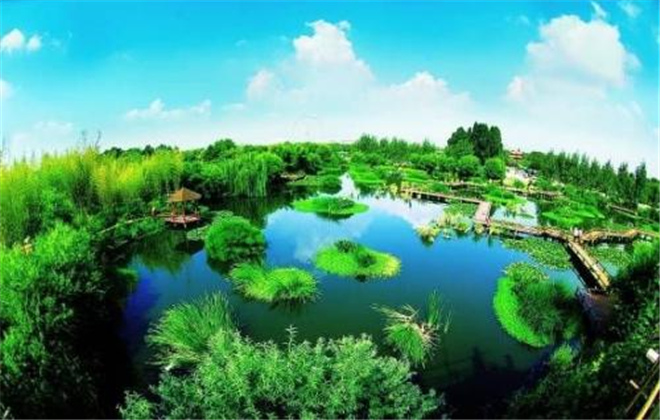 昆明旅游 盛夏時(shí)節(jié)，到青山綠野間感受春城的寧?kù)o美好