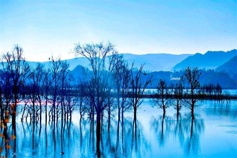 除了蒼山、洱海  云南還有眾多驚艷的山湖風(fēng)光