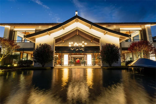 擁抱極致旅居生活，彝文化輕奢度假合院酒店——琢舍美歌，12月10日盛情啟幕